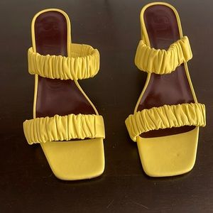 Brand new STAUD Frankie Ruched slide sandal